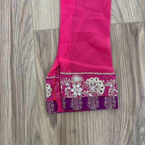Anarkali Pajami suit. Selling as it doesn’t fit - Picture 9 of 9